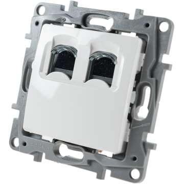 Priza dubla date RJ45 UTP cat 6 Niloe, Legrand 764674, ivoar