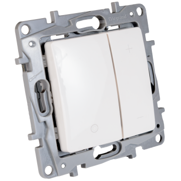 Variator tensiune Niloe, Legrand 665115, alb