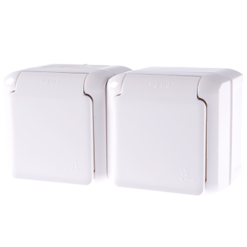Priza dubla 2P+T Forix, Legrand 782374, montaj aplicat IP44 alb