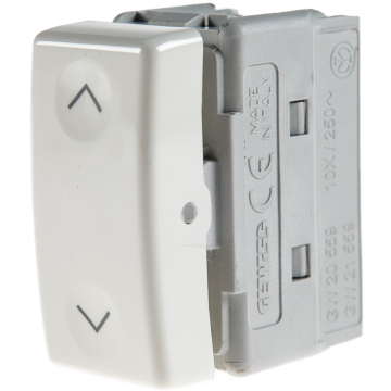Buton storuri System, Gewiss GW20559, 3 pozitii, 1M, alb