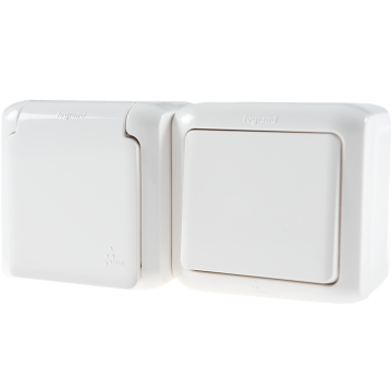 Intrerupator+priza 2P+E Forix Legrand 782371,montaj aplicat IP44 alb