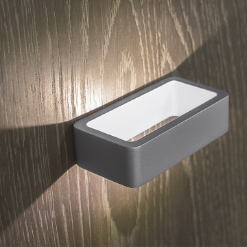 Lampa LED ADA, carcasa aluminiu, lumina alb rece, 35 x 18 x 67 mm.