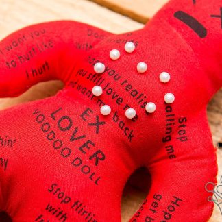 Papusa Voodoo pentru fostul iubit