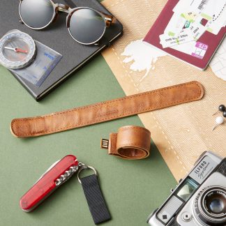 Bratara calatorului, cu USB built-in