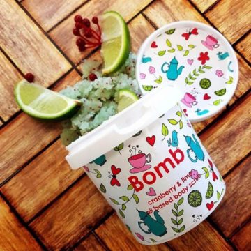 Exfoliant corp Cranberry  Lime Bomb Cosmetics