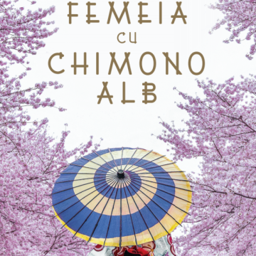 Femeia cu chimono alb