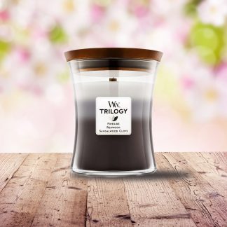 Lumanare parfumata Woodwick trilogy warm woods Borcan mediu