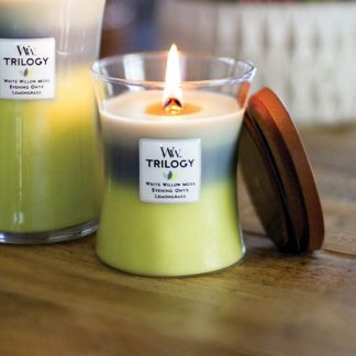 Lumanare parfumata Woodwick trilogy Woodland shade Borcan mediu