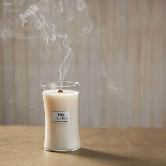 Lumanare parfumata Woodwick white tea jasmine Borcan mediu