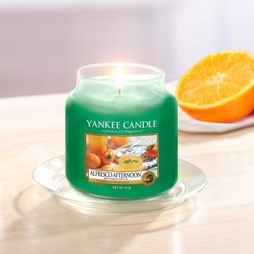 Lumanare parfumata Yankee Candle alfresco afternoon Borcan mediu