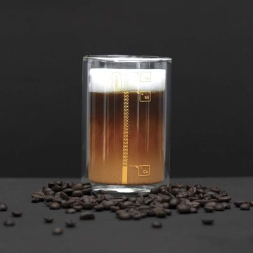 Pahar cu proportii pentru cafea